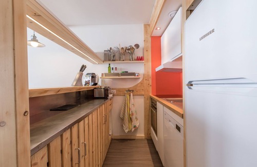 Arc-1800 Apartment | ARC 1800 TOURNAVELLES RESIDENCE IN THE CENTER OF THE STATION FOR 8/10 people