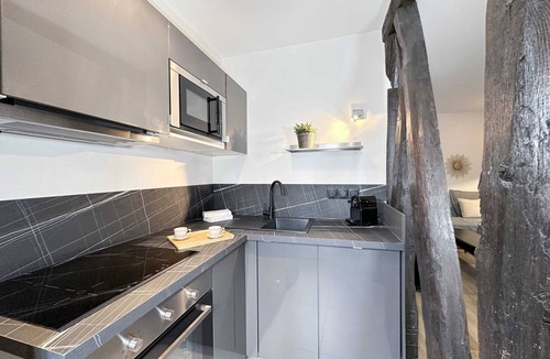 Ternes Apartment | Arc de Triomphe - Apartment for 4 people