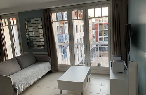 Arcachon Condo | ☀️Arca Heart - Marquises Square ☀️