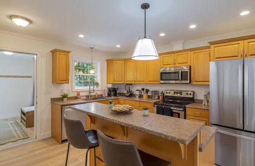 Ellsworth House | Arcade, Theatre, Loft Bar, Deck, Sleeps 20+