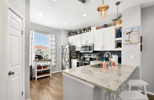 Corpus Christi Condo | ArcadeFun! Walk2Beach! Hot tub! Heated Pool! Sleeps7! Pets!