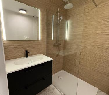 Cholet Hotel | Arcades Hôtel - Cholet