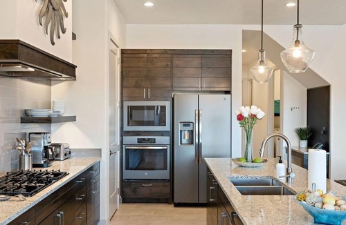 Santa Clara House | Arcadia 27 | STEPS to the pool * Red Mountain Views * Sleeps 19