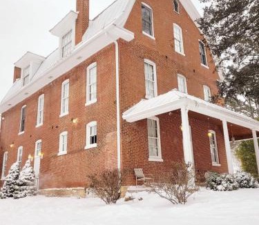 Arcadia Bed & Breakfast | Arcadia Academy