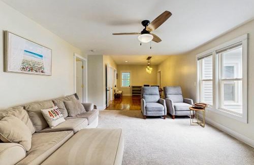 Arcadia House | Arcadia Beach Cottage