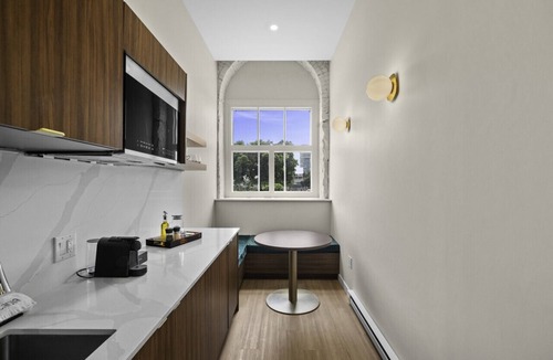 Old Montreal Bed & Breakfast | Arcadia Hotel Boutique - Suite Room