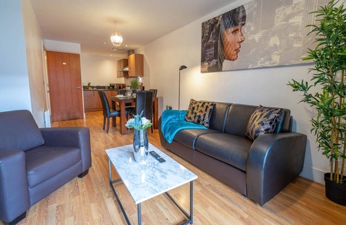 Theatreland Birmingham Apartment | Arcadian Apartment - Secure Parking - Balcony