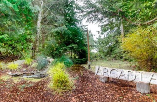 Sequim House | Arcadian Gardens