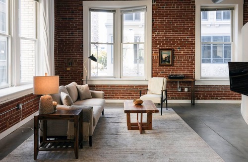 Downtown St. Louis Apartment | Arch, Dome, Dtown | Easy Train + Rooftop | Zencity
