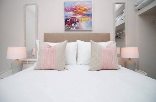 Penarth Apartment | Archer Road, Penarth Free parking