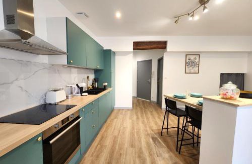 Marmande Apartment | Arches Florales de Marmande