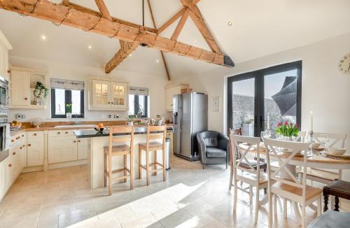 Foxley House | Archie's Barn