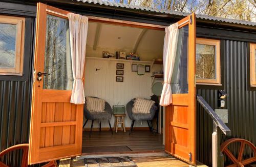 Penrith Ski Chalet | Archie the shepherd’s hut