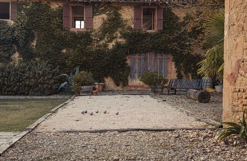 Moncassin Cottage | Architect country house, private pool & padel court with a 360° view