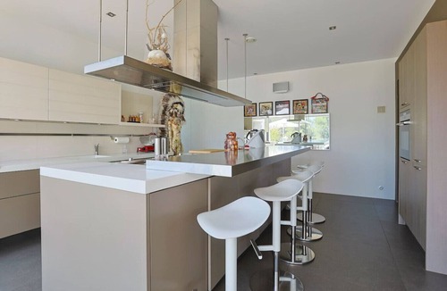 Saint-Gely-du-Fesc Villa | Architect-Designed Villa in a Private Domaine near to Montpellier