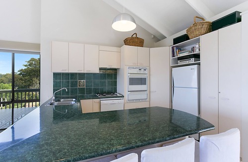 North Narooma House | Architect-designed timber pole house with panoramic views