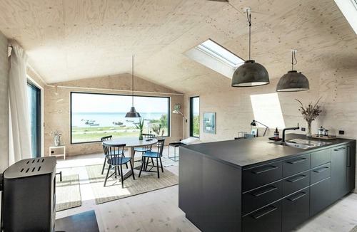 Jægerspris House | Architect-designed cedarwood house by Isefjord