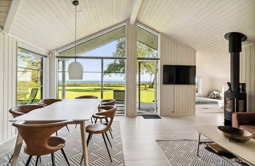 Kalundborg House | Architect-designed house with sea view