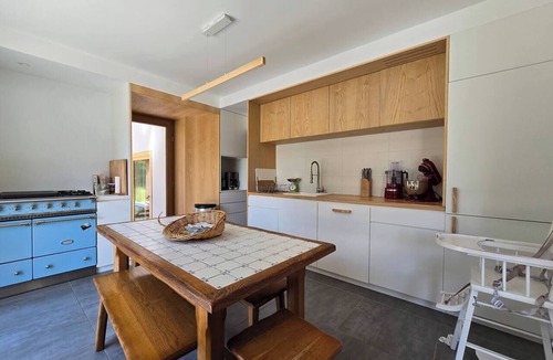 Les Genettes House | Architect-designed house: calm and nature combined