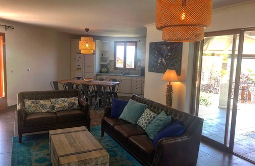 Chavornay Villa | ARCHITECT DESIGNED HOME WITH STUNNING PANORAMIC VIEW AND SWIMMING POOL