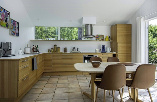 Udsholt House | Architect-designed holiday home by forest