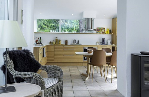 Udsholt House | Architect-designed holiday home by forest