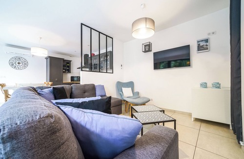Tours City Centre House | Architect-designed house in Tours center garden terrace, A/C, parking