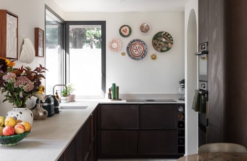 Montreuil Villa | Architect-designed Provencal house between Paris and Disney