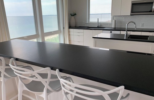 North Truro House | Architect designed 3 bedroom house, private beach, ocean view, 402