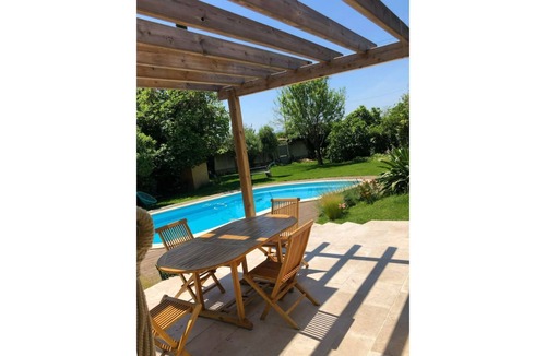 13th Arrondissement House | Architect-designed villa with swimming pool and large garden