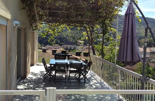 Saint-Peray Villa | Architect-designed villa with private pool