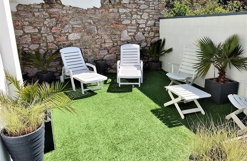 Torquay City Centre Apartment | Architect Designedn FIVE STAR SUITEnTWO BEDROOMS nAmazing SEAVIEWSnnnnnnnnn