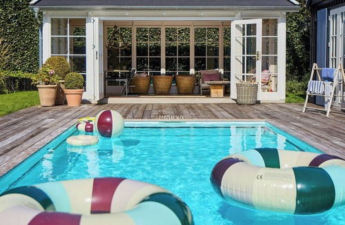 Holloselund House | Architect house with pool near Tisvilde