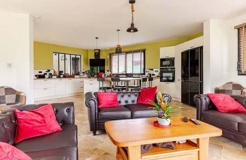 Soulitre Cottage | Architect house with heated pool and secure park