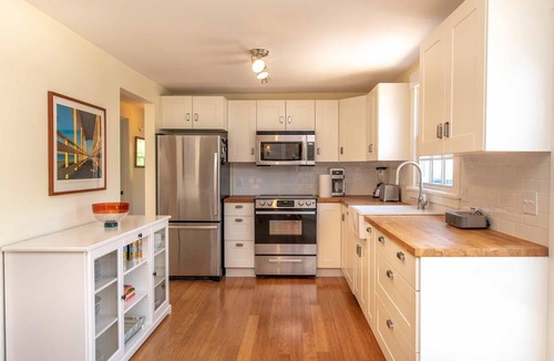 Edgartown House | Architect-Renovated Edgartown Cape With Pool