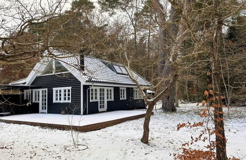 Ramlose House | Architect's timber house in woods by Tisvilde