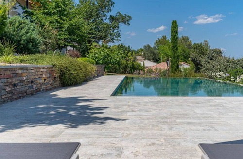 Saint-Gely-du-Fesc Villa | Architect Villa with Infinity Pool and Hillside Views near Montpellier