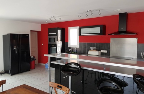 Senas Villa | ARCHITECT VILLA WITH POOL - SPA AND BETWEEN AIX MARSEILLE Arles Avignon