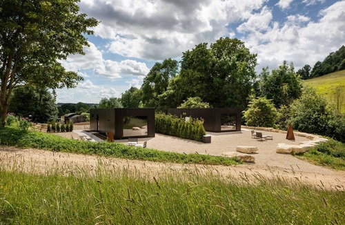 Whittington Cabin | Architectural gem on an acclaimed cotswold farm/2