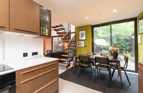 Surbiton Hill House | Architectural Hideaway, Unique 2BR in Surbiton - Pass the Keys