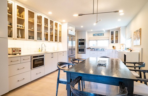 Tarrytown House | Architectural Luxury Home + Pool & Deck - Matisse!