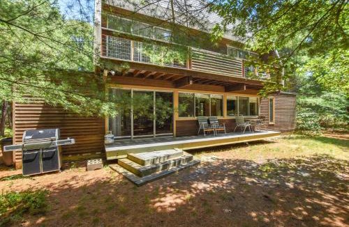 Truro House | Architectural modern home 5 mins to beach