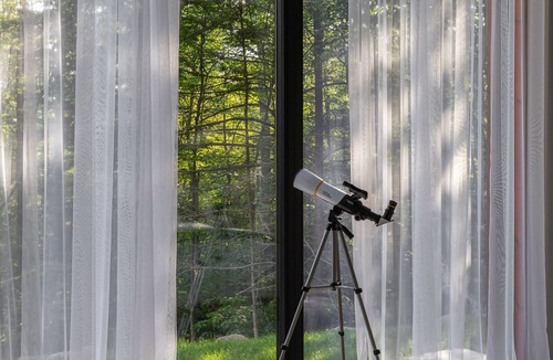 Jewett House | Architectural Modern House with Panoramic Mountain View