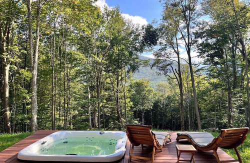 Jewett House | Architectural Modern House with Panoramic Mountain View