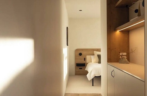 Poike Apartment | Architecturally Designed Suite - Tangaroa Studio