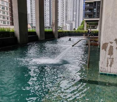 Mont Kiara Apartment | Arcoris Kiara 163 mall