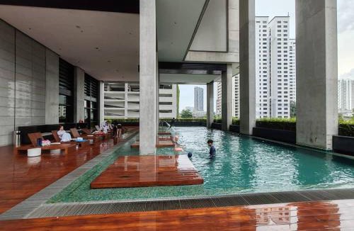 Mont Kiara Apartment | Arcoris Kiara 163 mall