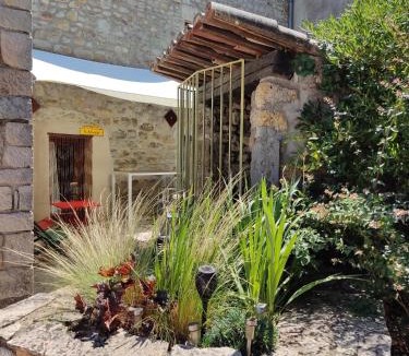 Saint-Alban-sous-Sampzon House | Ardèche les cigales, studio murier piscine partagée