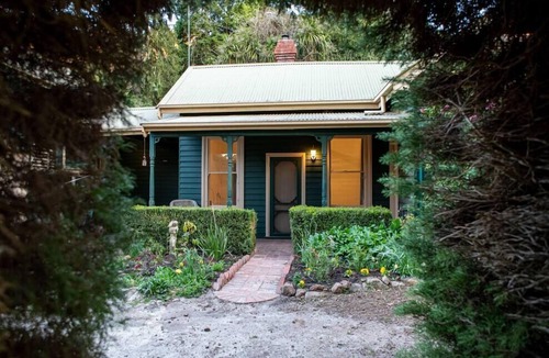 Mount Macedon House | Ard Choille Cottages