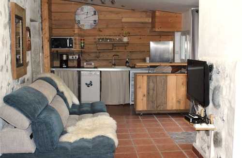 Lussas House | ⭐Ardèche Cottage Private Pool – peaceful, surrounded by nature, panoramic views